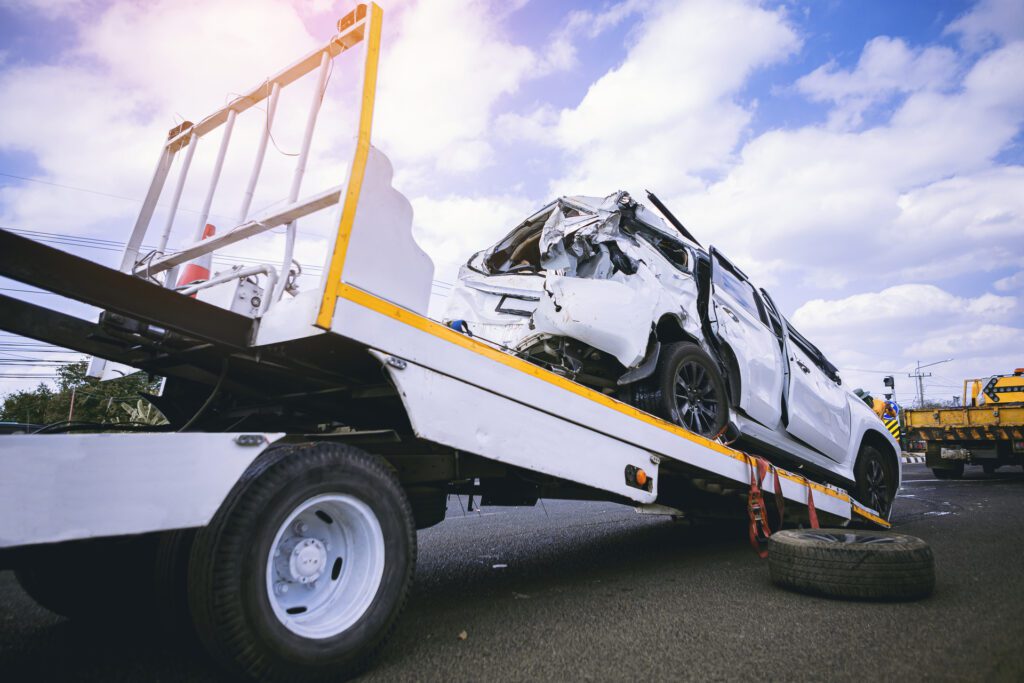 accident-towing-on-flatbed
